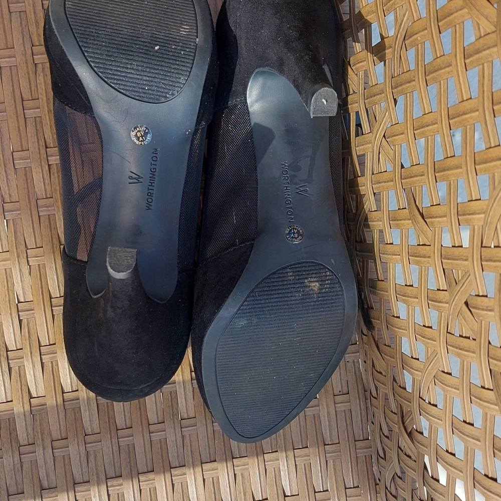 Worthington Black Mesh Heels - Picture 2 of 4